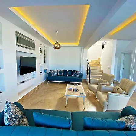 Villa Paris A Villa, Oezel Havuzlu,