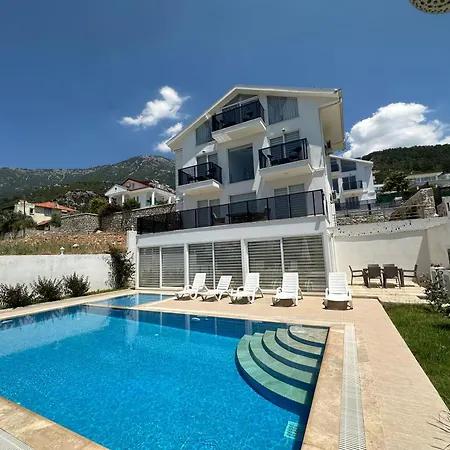 Paris A Villa, Oezel Havuzlu, * Fethiye
