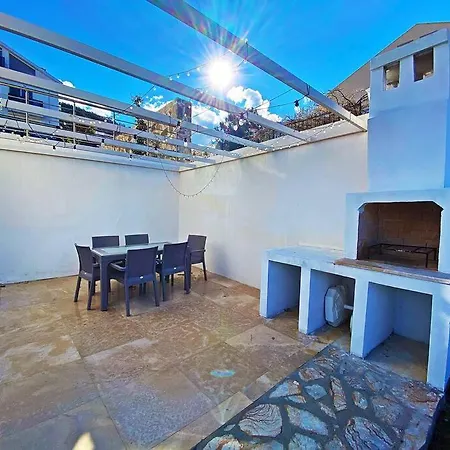 Βίλα Paris A Villa, Oezel Havuzlu,