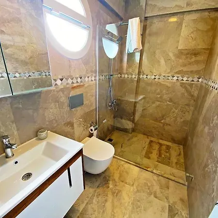 Βίλα Paris A Villa, Oezel Havuzlu, *