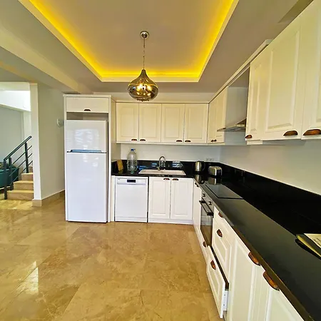 Βίλα Paris A Villa, Oezel Havuzlu, Φετιγιέ